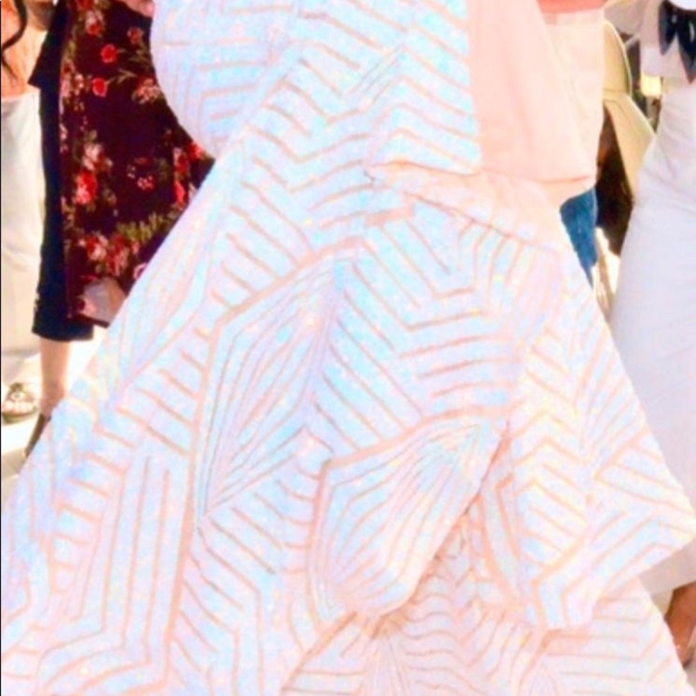 Jovani 2022, Iridescent Sequins Throughout The Dr… - image 4